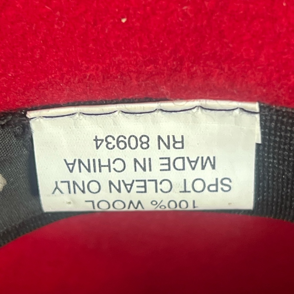 Elegant Red Floral Hat vintage brand August made in the USA wool Kentucky, Derby - Picture 6 of 6
